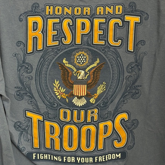 Men’s tee - Picture 2 of 8